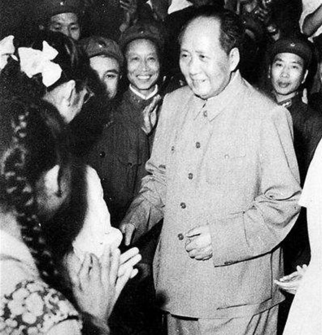 毛金花究竟是不是毛主席的大女儿？收养人反复变卦，真相难有定论