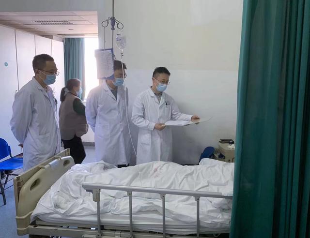 10个月大婴儿竟长出“第三个肾”，医生：家长不必过度恐慌，科学治疗可实现康复