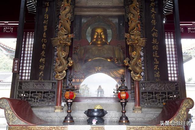 中国四大名寺之一，充满历史传说与神话故事的金山寺