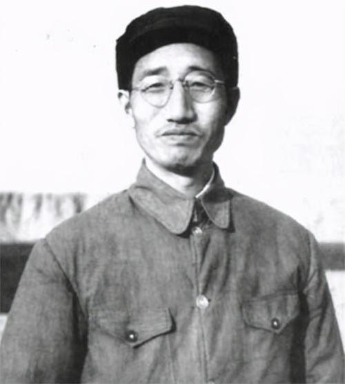 徐向前临终前，握着李先念的手说：我有三个遗愿，你要帮我实现