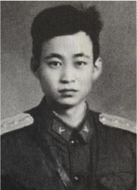 陈赓求情特赦死刑犯，保释后被反映不争气，夜袭检查下达一项命令