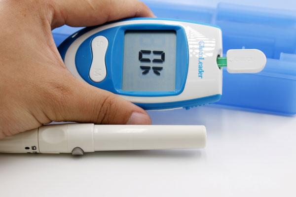 糖友血糖降到7以下才算达标？控糖标准公布，3类人标准各不相同