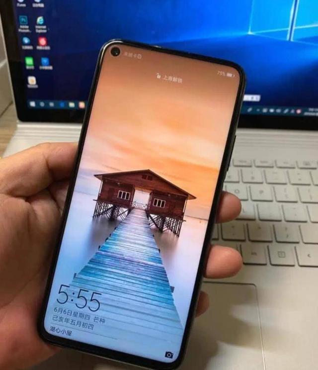 麒麟980卖2699元，3年前的荣耀20为什么卖那么贵？