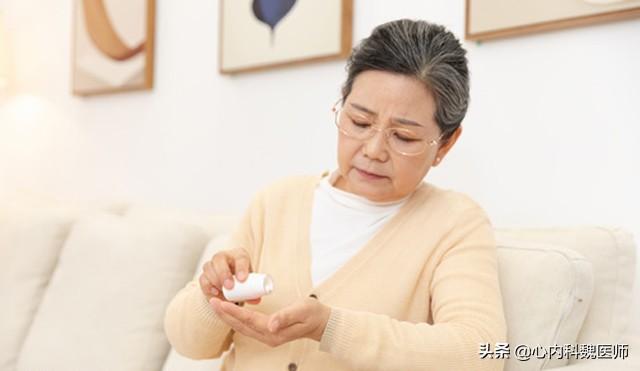老年人预防脑梗，补充叶酸很重要，如何补才正确？总结3个要点