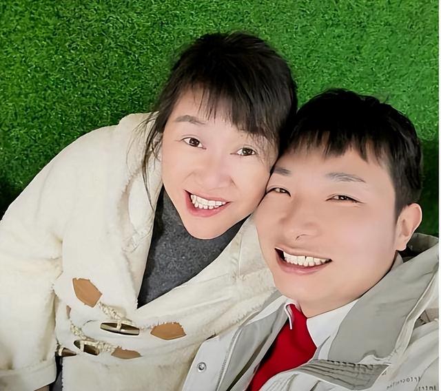 脑瘫诗人余秀华：曾表白李健被骂，今交90后男友，网络高调秀恩爱