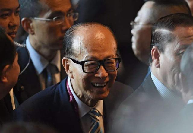 宁亏30亿也要卖，李嘉诚家族出售英国写字楼，或担心重蹈阿布覆辙