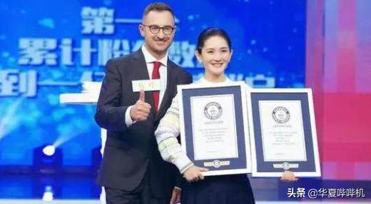 买豪宅跳单被骂上热搜，大家越来越讨厌谢娜，她的无奈该谁买单？
