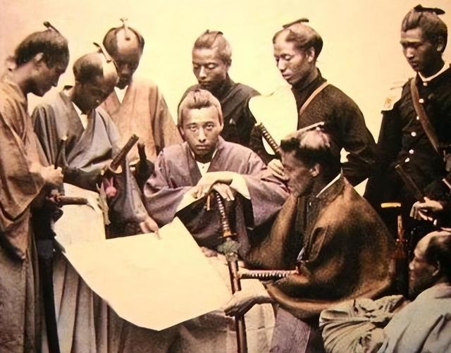 日本国歌，翻译成中文仅有28个字，原来表达的是这个含义