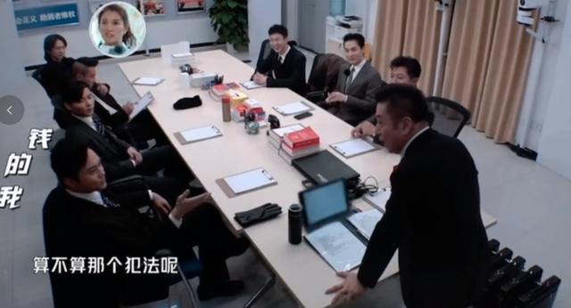 张智霖因袁咏仪疯狂买包寻求法律意见，炫耀行为引众多网友反感