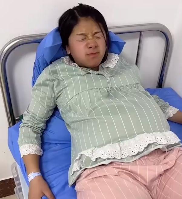 黑龙江一吃货孕妈产前“自助餐式”进食：你动我吃的，我跟你玩命