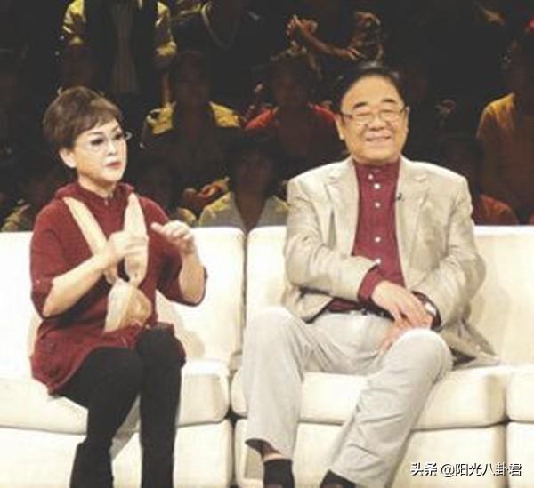 77岁李谷一第20次上春晚，背后的故事是沧桑，母女不亲、师生不和