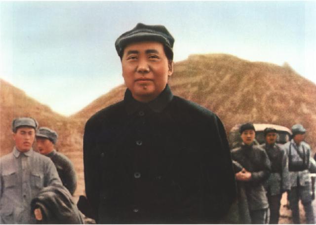 1962年毛主席请石少华吃饭，席间拿出一张照片：帮我找两个小八路