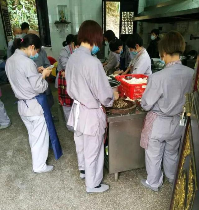 你知道寺院義工嗎？記錄我的十一天寺院義工生活