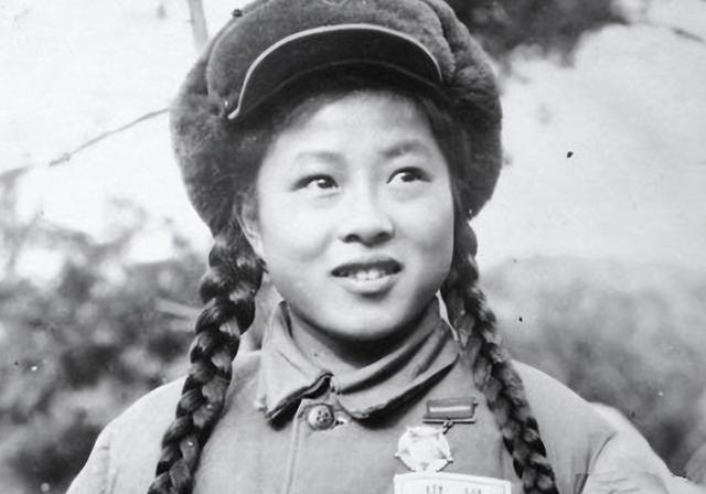 1979年，美国一餐厅老板对一中国女游客说：在朝鲜我当过您的俘虏