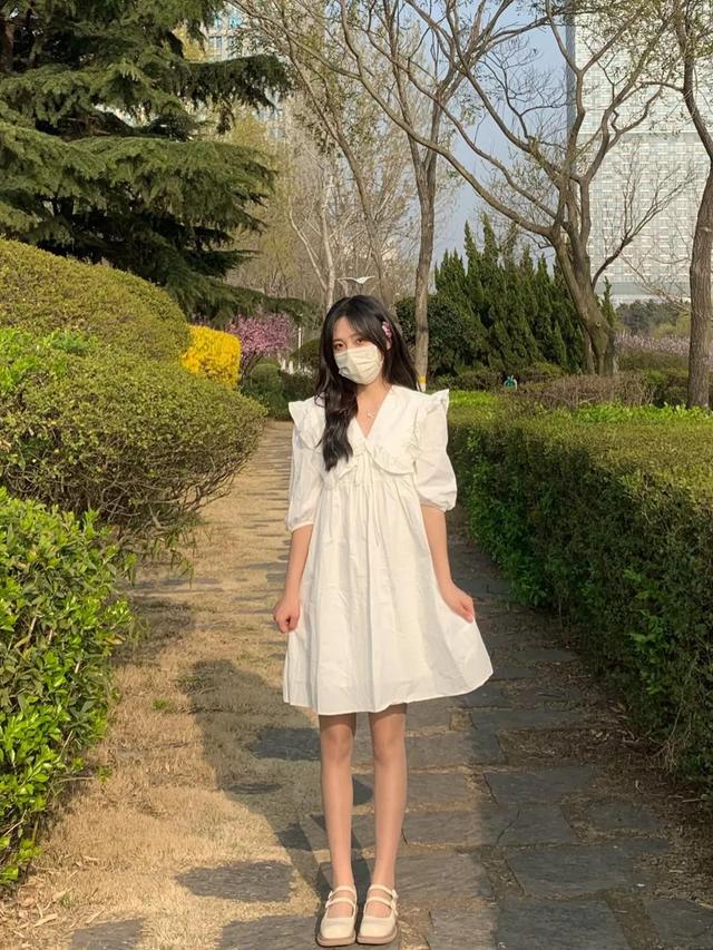 白茶清欢无别事，我在等风也等你