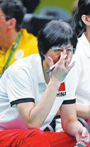 国内挣钱国外花？郎平、谷爱凌等体育精英为何最终都去了美国