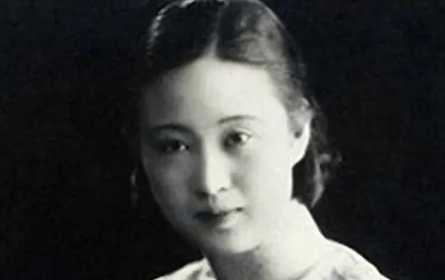 “懒婆娘”下嫁锅炉工，每天喝酒闲逛不干活，44年后才知是小凤仙