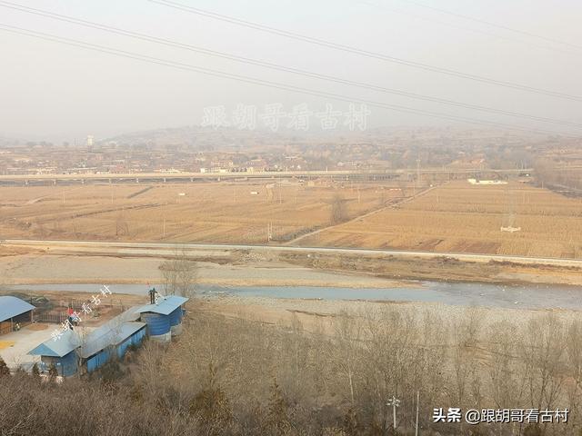 千年前奴隸皇帝石勒的兵營，如今的山西古村，我去看了一座奇塔