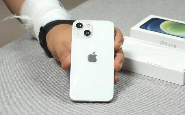 iPhone 14 Pro大局已定：iPhone 14 工厂设计图曝光，就这样了