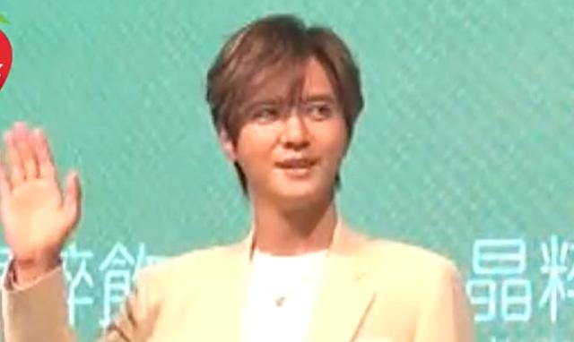 鹿晗浮肿到快睁不开眼，罗志祥苹果肌飞起，男明星状态太糟糕