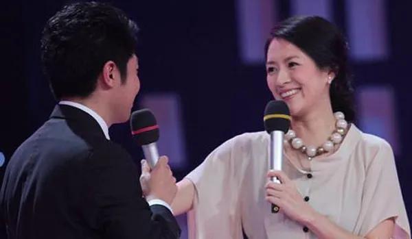 演员章子怡：被父母强烈反对嫁给三婚汪峰，如今这场博弈赌赢了