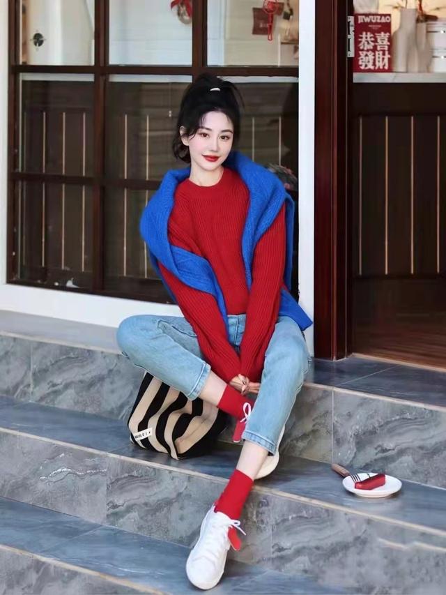 搭配什么颜色最好看 红的配什么颜色好看吗