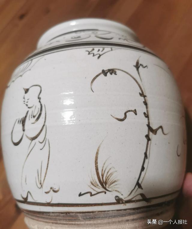 瓷上有诗画，笔墨有润散的宋元磁州窑