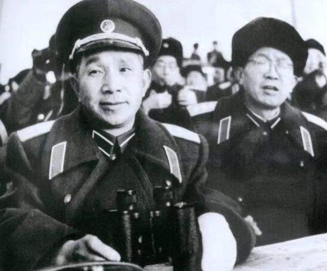 林彪列4点原因反对援朝，毛主席坚持出兵，蒋介石：没人打得过他