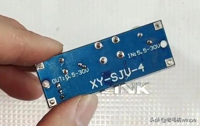 教你给路由器装上电池，断电不断网，WiFi照样用