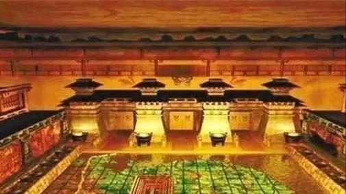 2002年专家再次对秦陵地宫进行勘测，有了新发现，解答了一些谜题