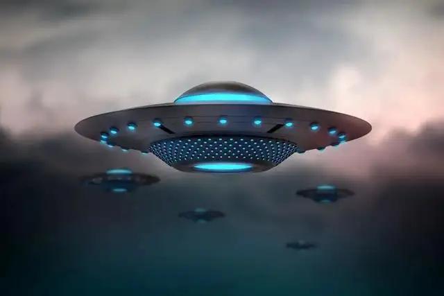 能够穿越茫茫宇宙，飞到地球上来的UFO，到底用了哪种动力系统？