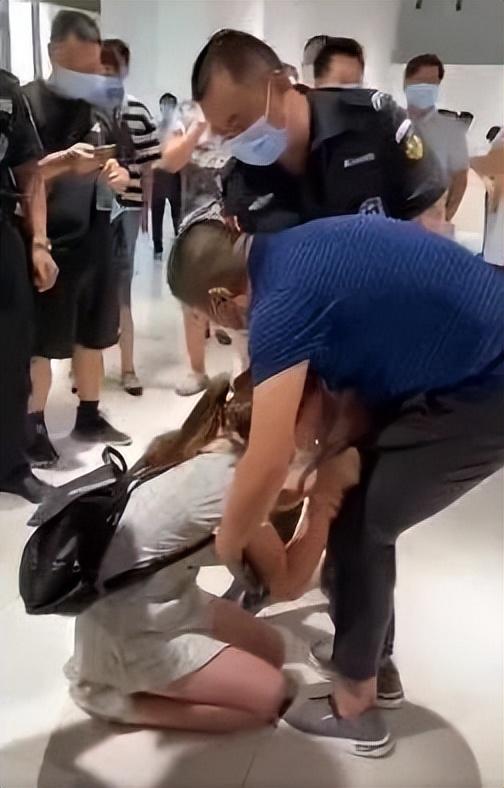 逃离亚马逊，亿万商家等来一线生机