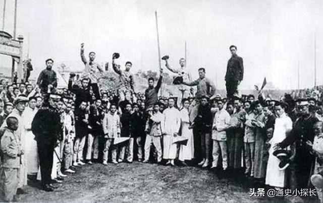 1955年授衔时，毛主席看完名单脸色一沉，怒问：为何没有李克农？