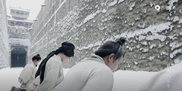 楚史奇闻：父纳子妻，诛灭子臣，逼出了极富争议的历史人物伍子胥