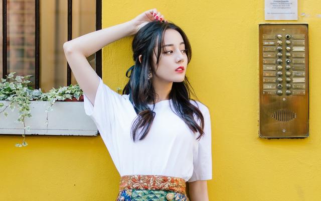 迪丽热巴肖战2022同台(杨紫肖战2022最新消息)