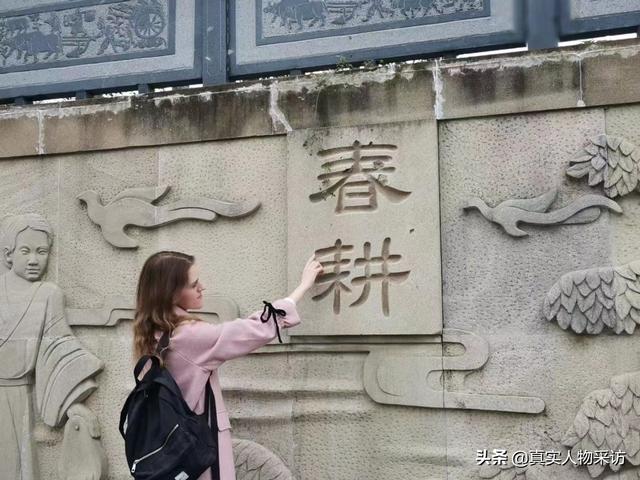 %title插图%num %title插图%num