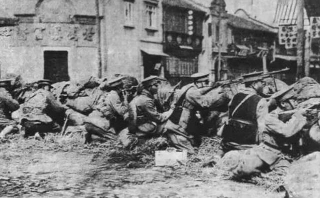 范汉杰兵败，被学弟林彪问得羞愧，76年病逝后中央下令：葬八宝山