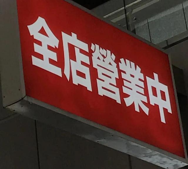 压力特别大的抑郁文案//谁不是把自由卖了，换成了柴米油盐