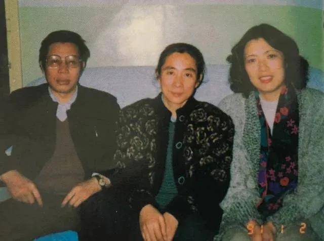 林彪死后，他女儿历经风雨，幸好丈夫不离不弃，晚年开酒楼做老板