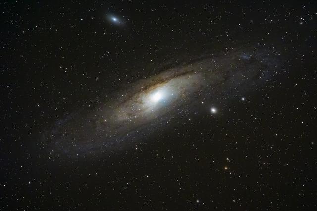 《穹顶之外》带你揭开外星生命的秘密