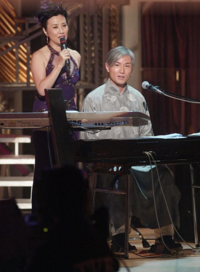 儿子要移民国外周启生为儿子将举家移居美国声称周启生第一任老婆照片