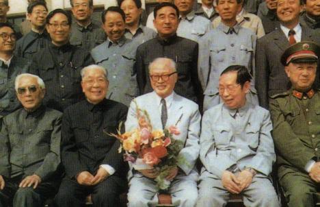 1937年，怀抱“破坛子”的乞丐到访清华，奠定了中国核事业的基础