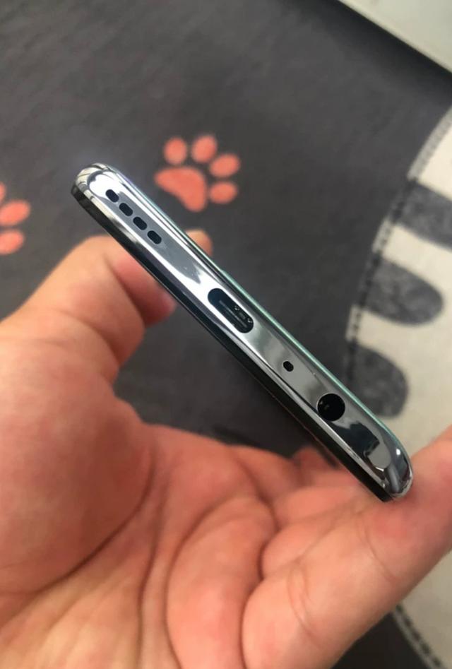 又一款联发科天玑芯片手机