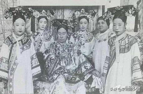 皇帝傅仪被逐出皇宫老太妃们去哪她们如何生存的？