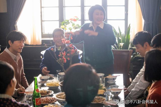 论塑造女干部形象，凯丽在《人世间》中饰演的曲书记绝对出圈