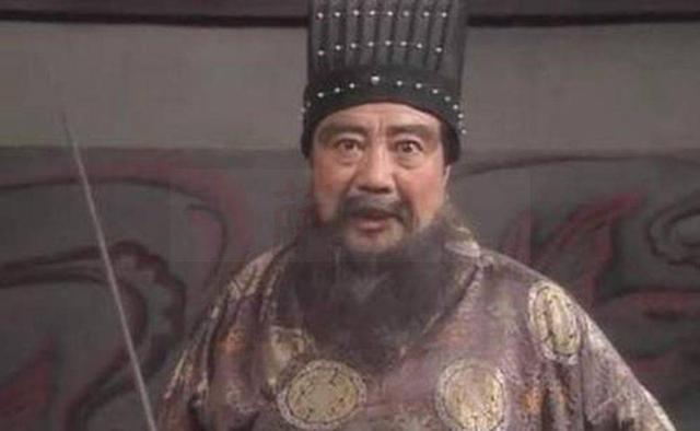 是谁给董卓弄进京了，为什么，董卓又干了些什么