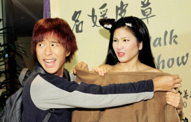 ��۹�װ��͢���Ӿ����а�(TVB������ߵ�10�������磬�����ļơ�����10�������ˡ��߾ӵ�2��)