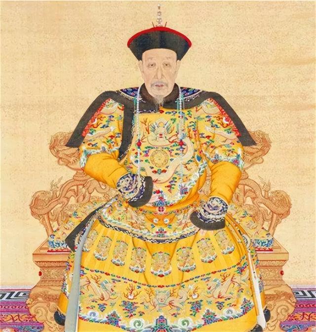 侍卫救了乾隆，乾隆问他要何赏赐？侍卫，就赏我一个胖宫女吧