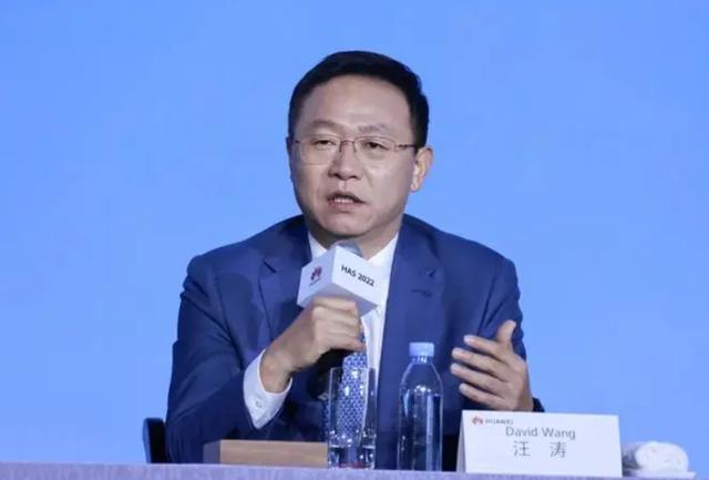 华为摊牌了，不会自建芯片工厂，被张忠谋说对了？