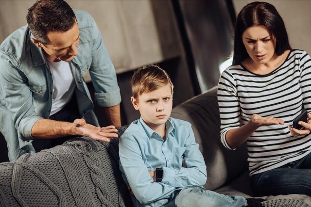 养了个乖女儿的幻觉就是：差点把养边牧的经验，用到了哈士奇身上